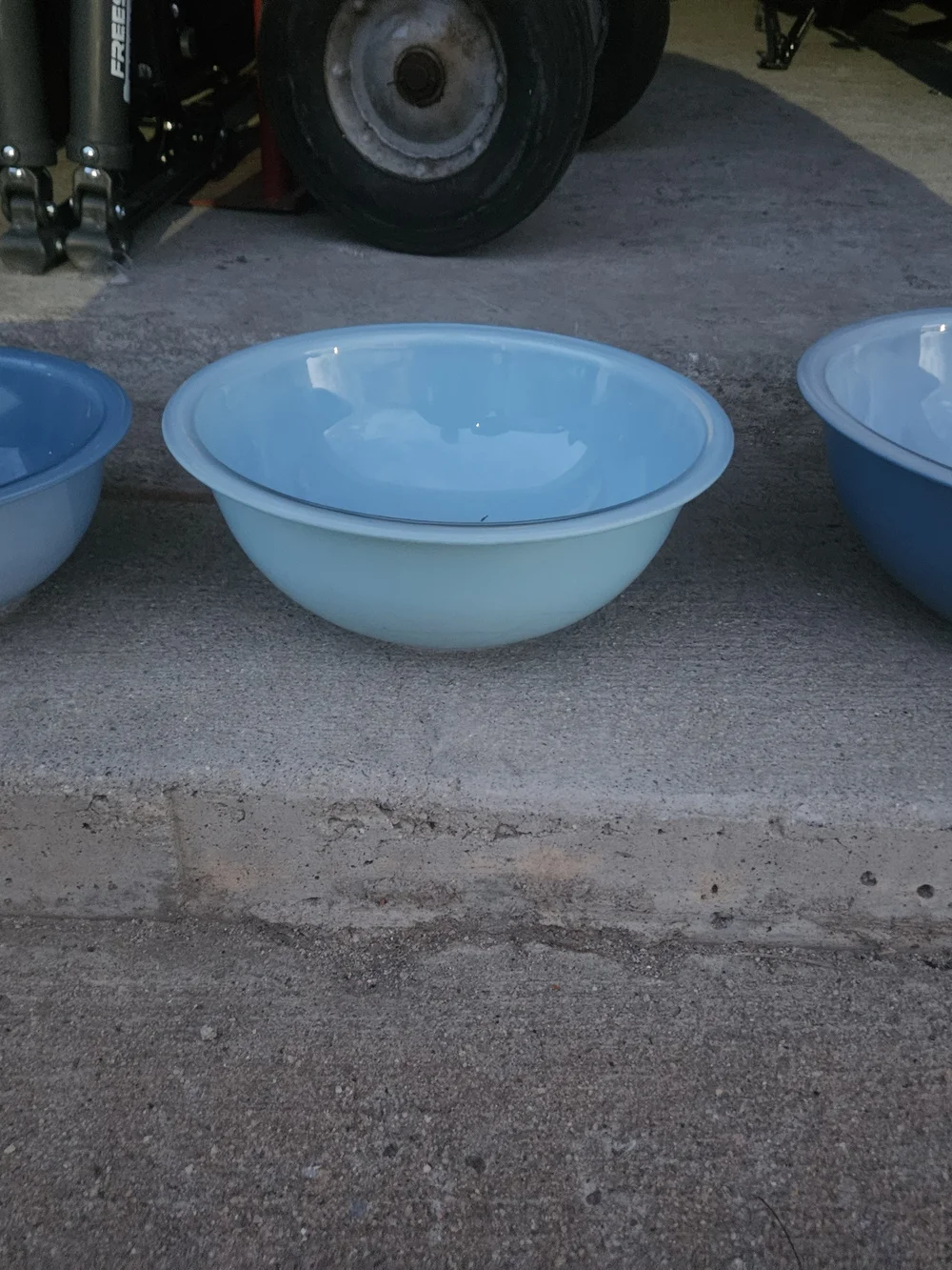 Pyrex Blue Glass Mixing Bowls Set